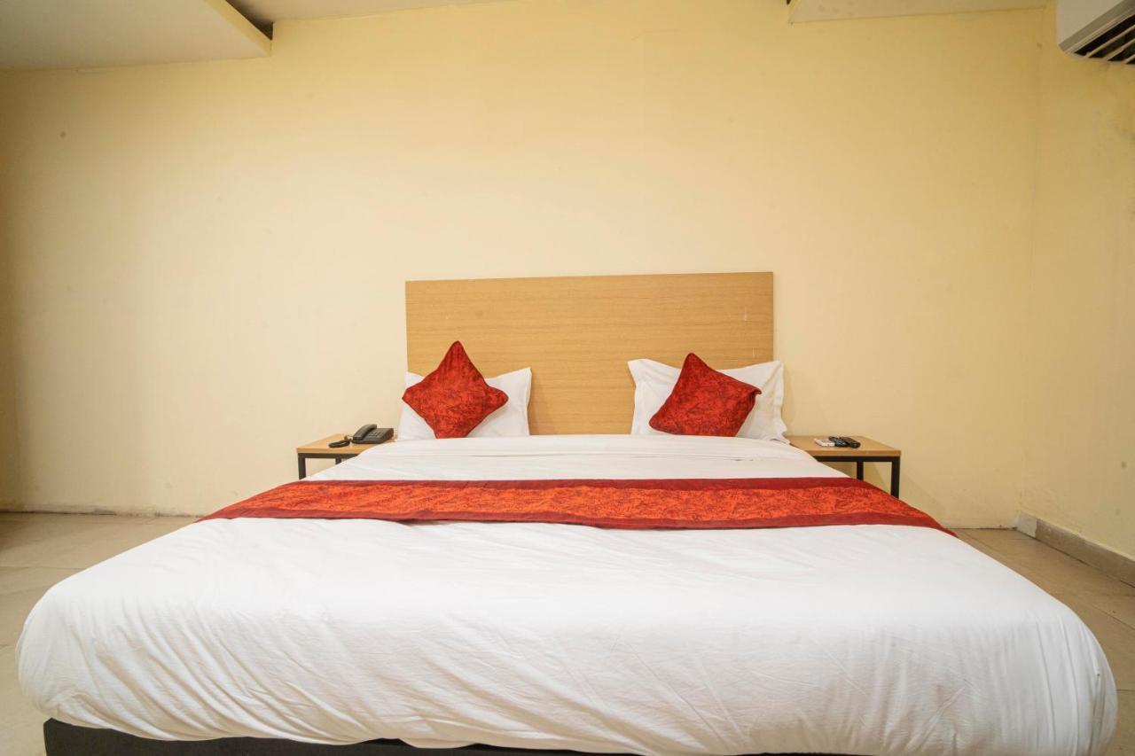 Hotel Red Coral By F9